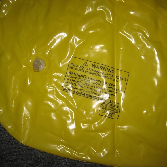 INFLATABLE RAINBOW POOP EMOJI 4X4' POOL FLOAT - Picture 5 of 5